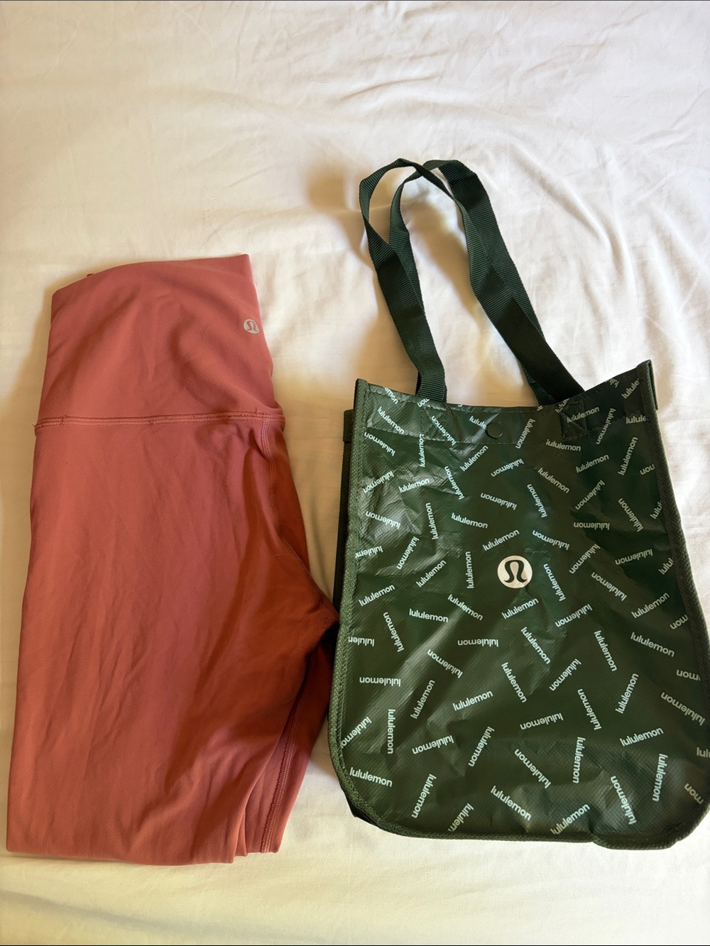 Lululemon Pink/Coral Leggings & Green Lululemon Bag